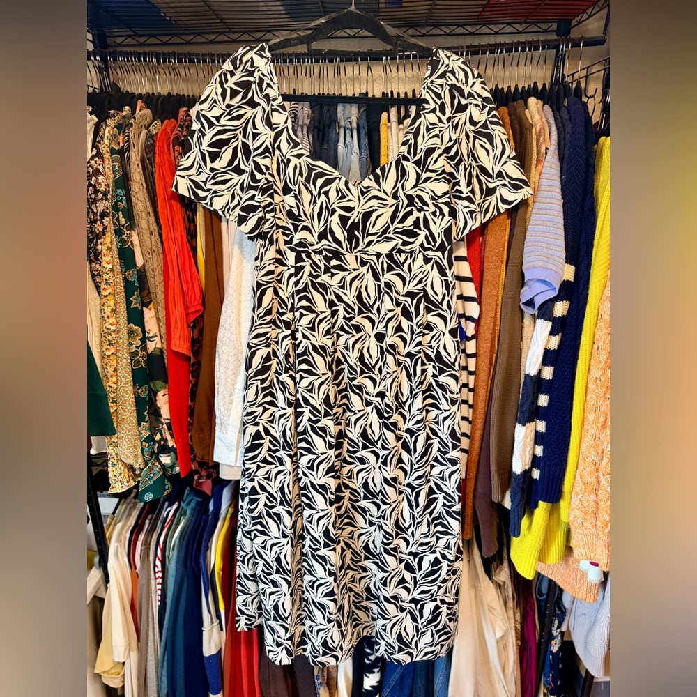A New Day Floral Midi Dress | Puff Sleeve | Sweetheart | Zipper | Pockets | NWT - Picture 1 of 10